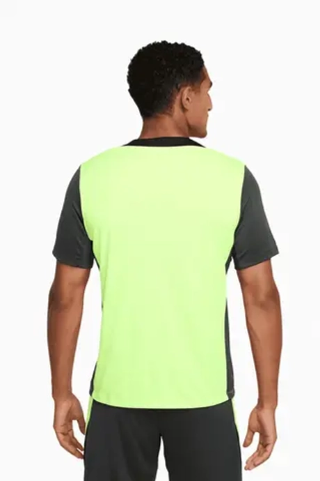 Футболка Nike Dri-FIT Strike - зеленый