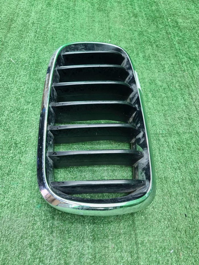 Решетка радиатора правая BMW X5 F15 X6 F16 (13-18)