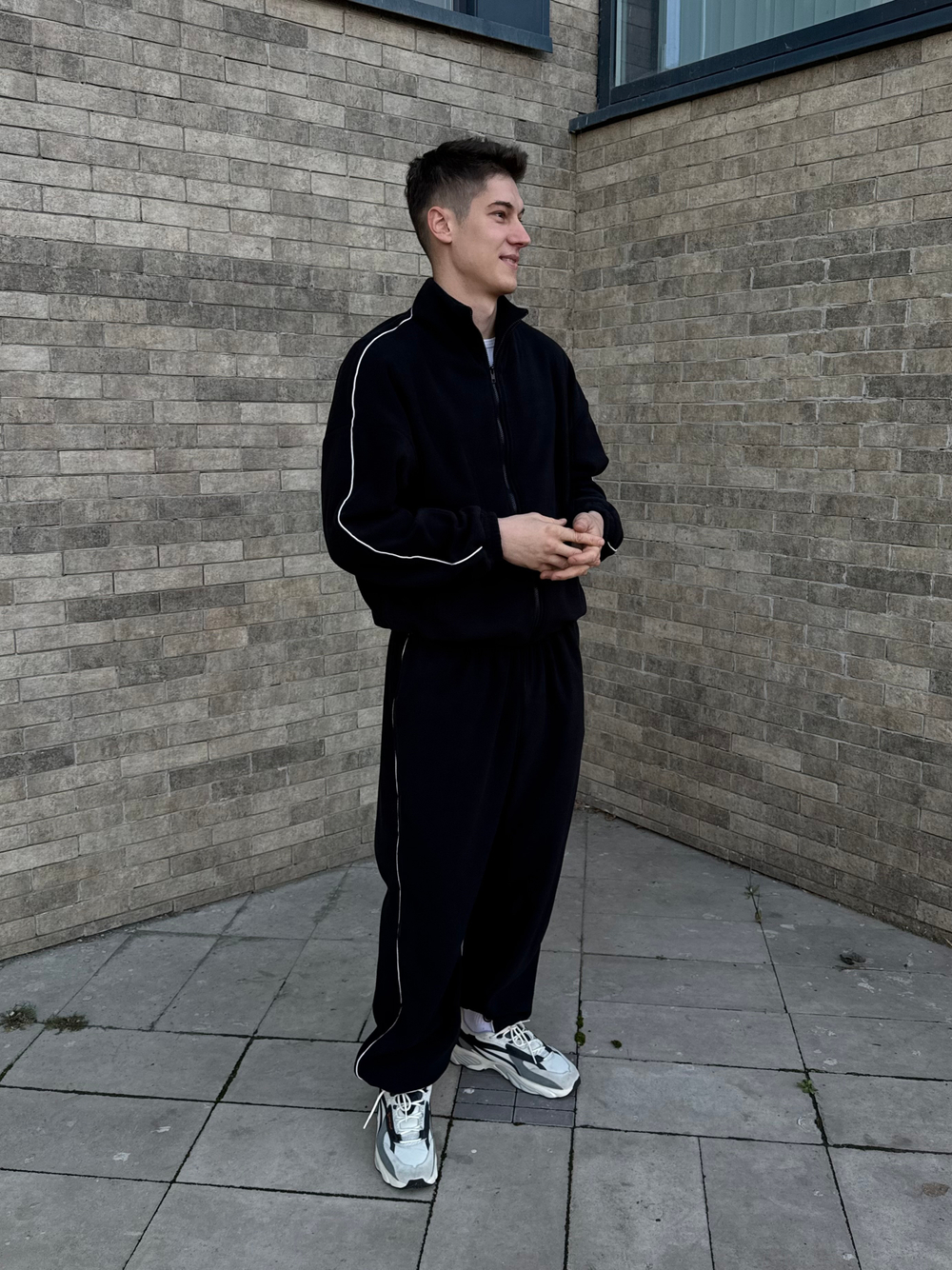 Олимпийка FIZRUK, черная