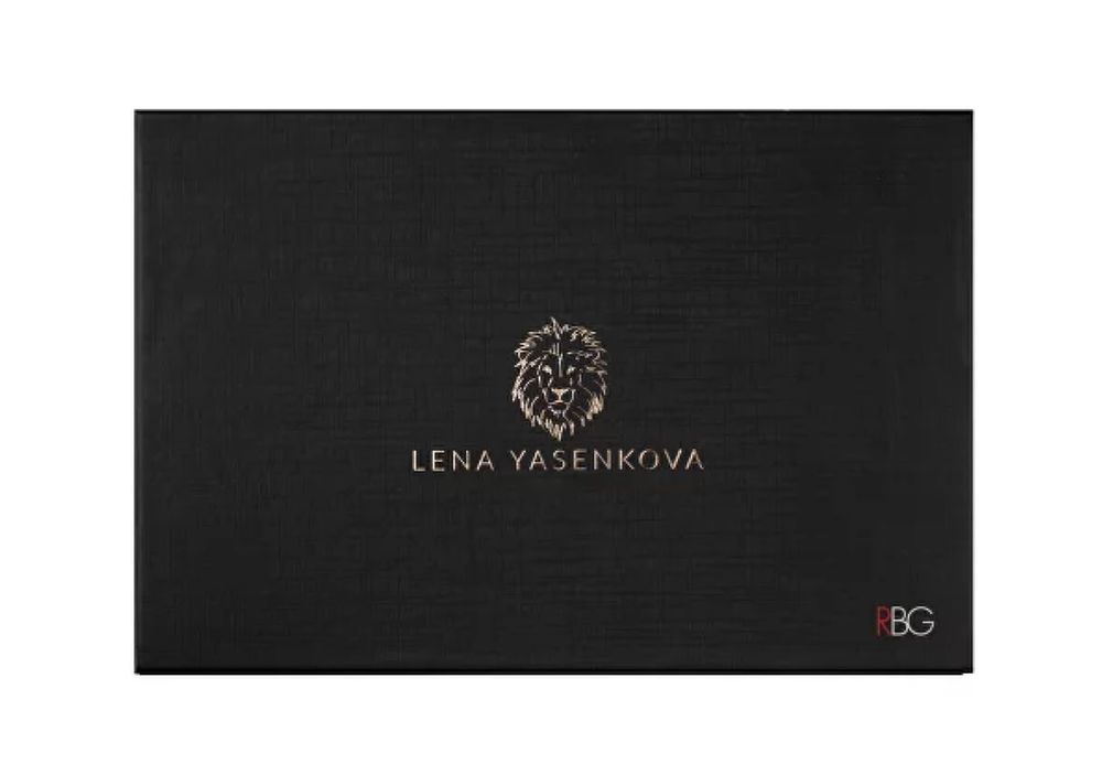 RBG Russian Beauty Guru Универсальная палетка для макияжа N2 "Лена Ясенкова", 27,6 гр
