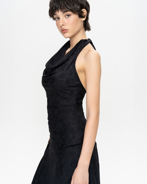 Топ на завязках с открытой спиной