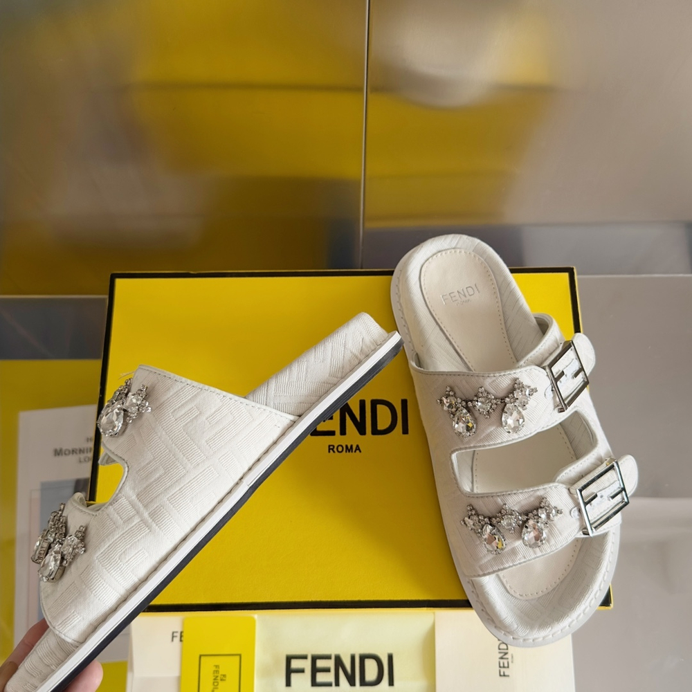 Fendi Feel Slides
