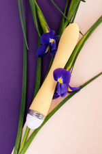 Желтый вибратор Calla - 22 см. (Цвет: желтый)