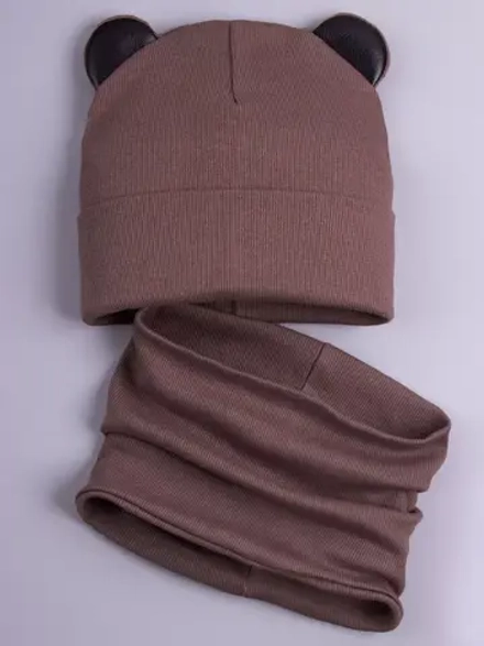 Шапка для мальчика осенняя с ушками и снуд