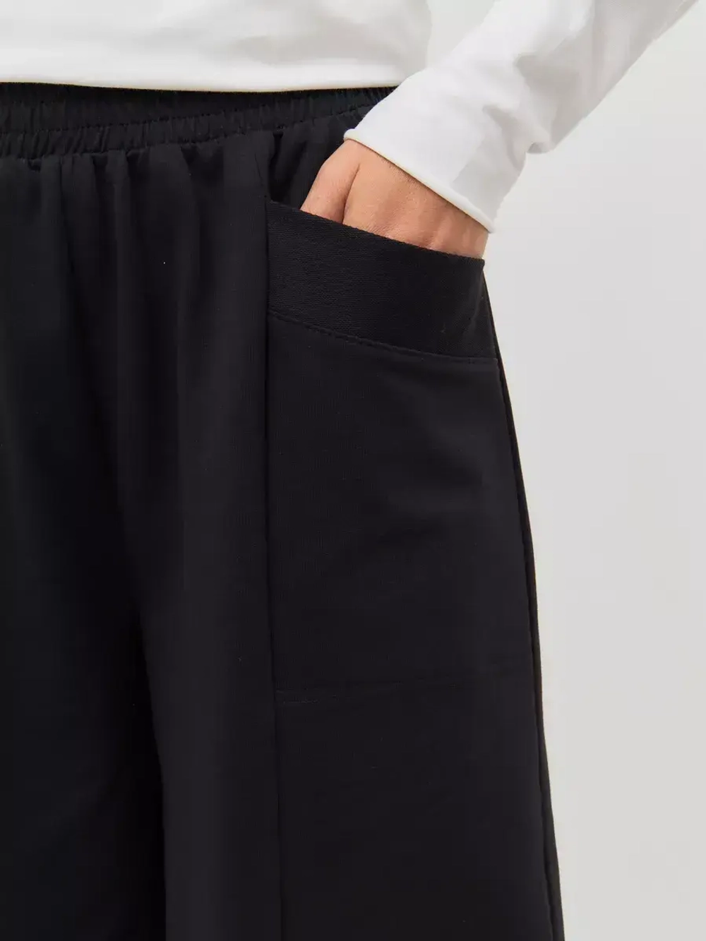 Брюки бананы трикотажные