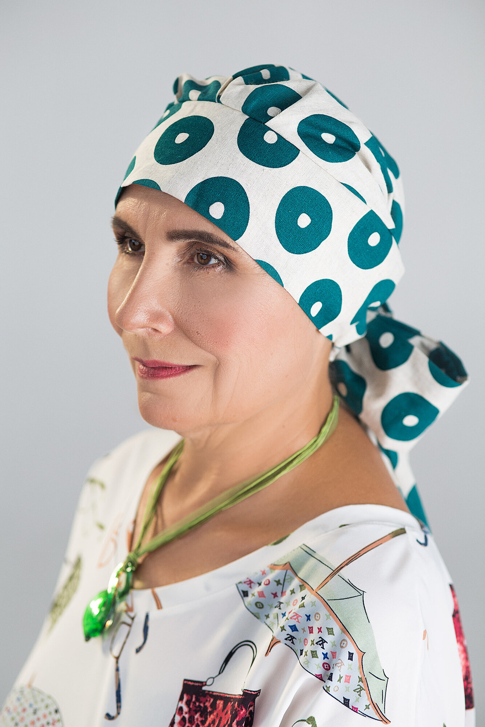 Тюрбан Эмма Лен, шапочка с лентами, зеленые колечки