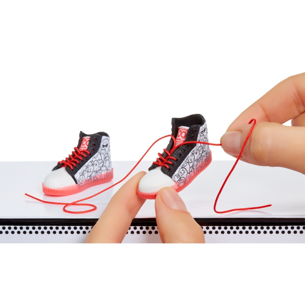 MGA's Miniverse - Мини кроссовки MAKE IT MINI SNEAKERS Kula niespodzianka 546955