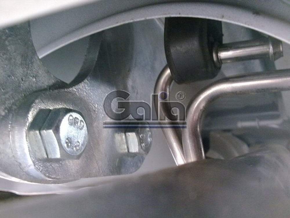 Фаркоп оцинкованный Galia T057A для Toyota Yaris 2005-2014(паспорт и сертификат в комплекте)(без электрики)