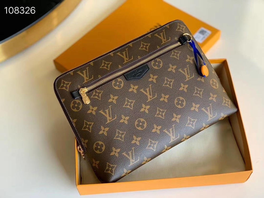 Louis Vuitton Pouch