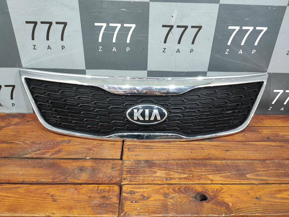 Решетка радиатора Kia Sorento 2 (XM) 12-20 Б/У Оригинал 863502P500