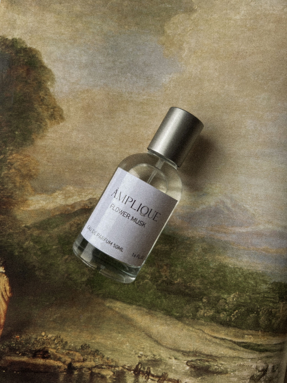 AMPLIQUE WHITE TEA unisex edp ОСТАТОК В ФЛАКОНЕ 50мл