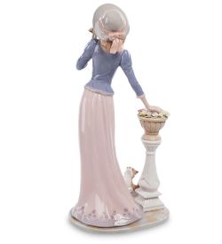 CMS-20/24 Статуэтка «Леди» (Pavone)