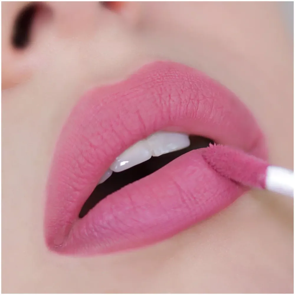 Матовая жидкая помада RELOUIS Сomplimenti Nude Matte - 15