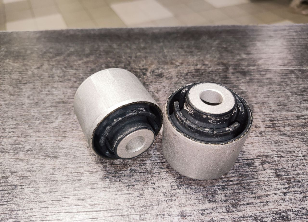 Сайлентблок перед нижнего поперечного рыч A6 C7