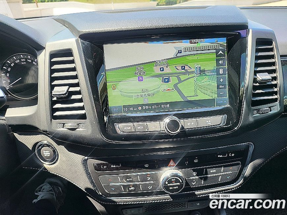 KG Mobility (Ssangyong) The New Rexton Sports KHAN Дизель 2.2 2WD (11.2021)