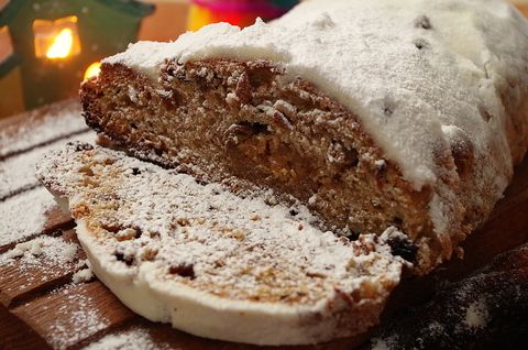 Цельнозерновой штоллен на закваске