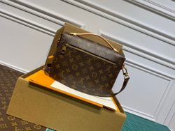 Louis Vuitton Pochette Métis