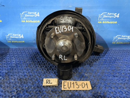 Ступица задняя левая NISSAN BLUEBIRD 1993