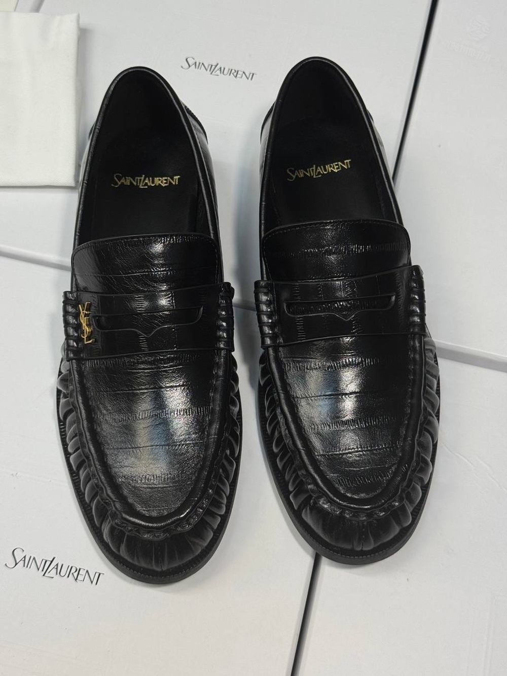 Лоферы Yves Saint Laurent Casandre