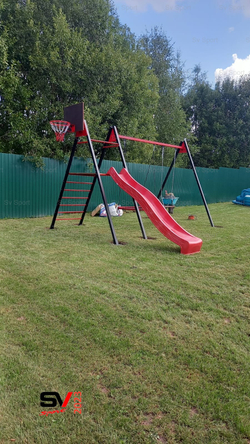 Монтаж уличных качелей Sv Sport с горкой