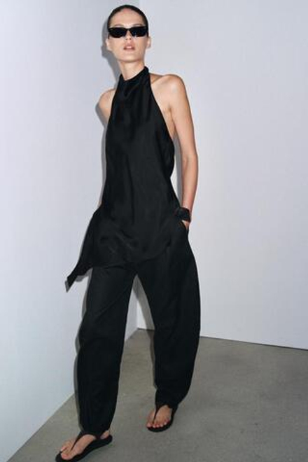 ZARA АТЛАСНЫЙ ТОП С ГОРЛОВИНОЙ ХАЛТЕР — ZW COLLECTION, ЧЕРНЫЙ