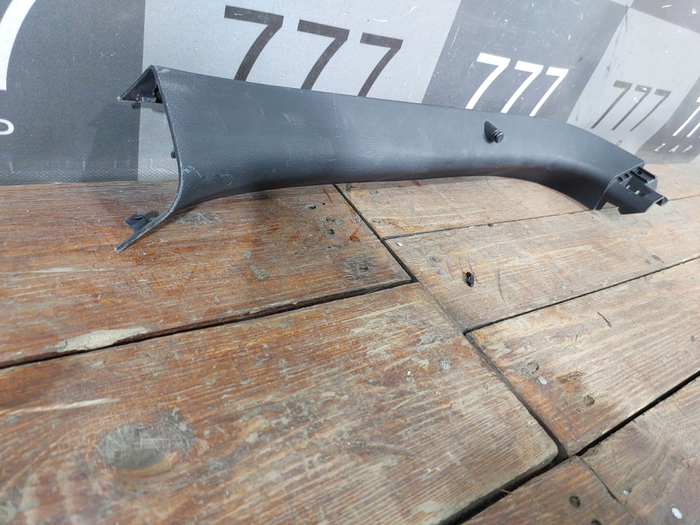 Обшивка крышки багажника правая Geely Tugella 19-нв Б/У Оригинал 6053011000