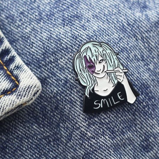 Значок металлический "Sally Face" р-р 3*2,5см