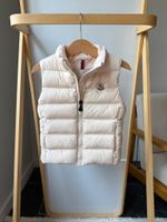 Пуховый жилет Moncler, 104