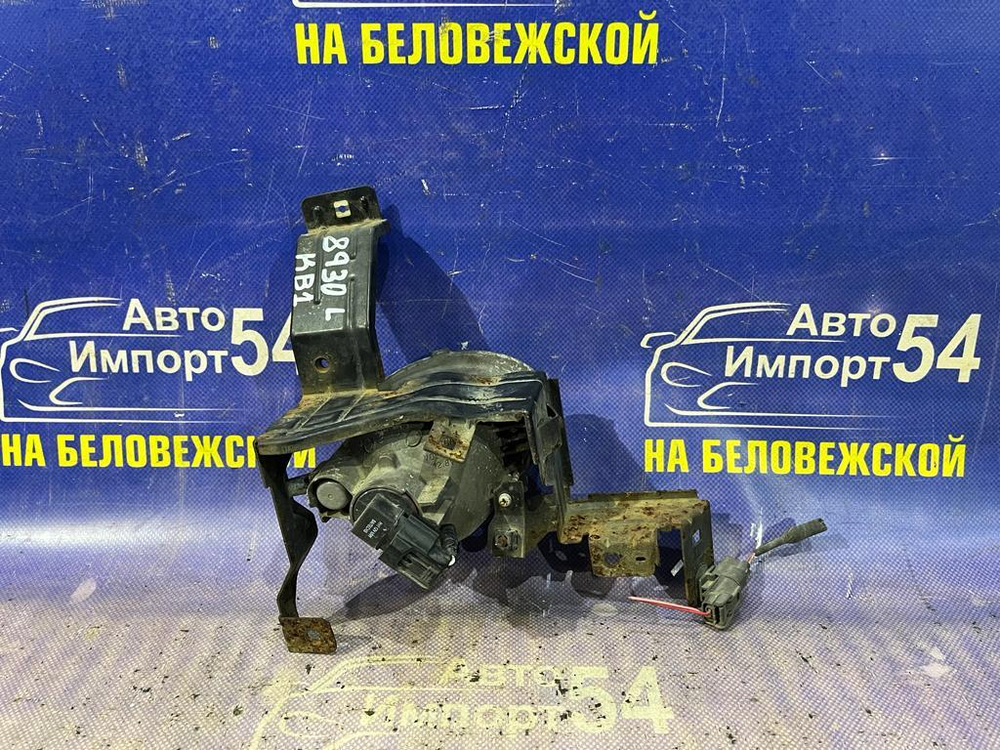 Туманка левая Honda LEGEND 2004-2008