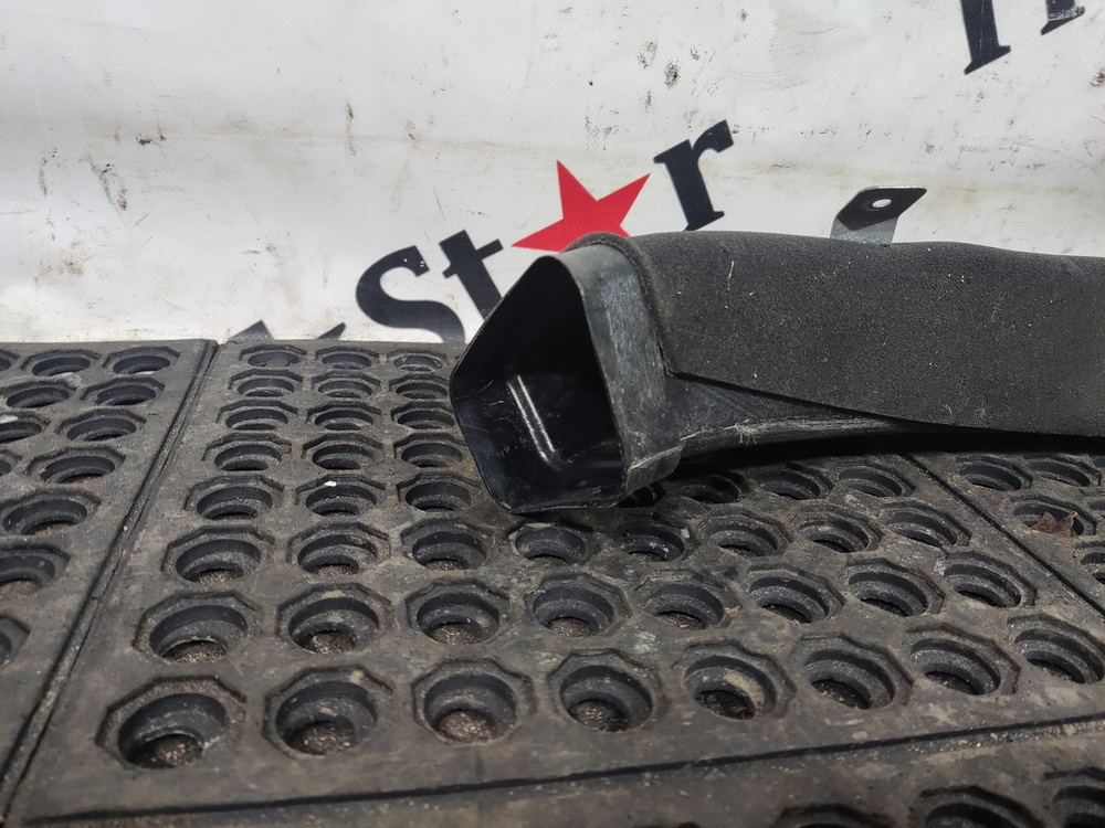 Воздуховод отопителя