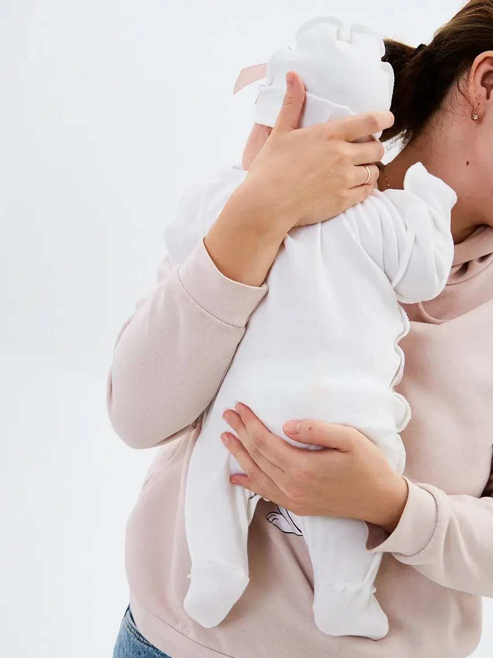 Комбинезон на выписку для новорожденного