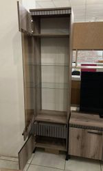 Шкаф-витрина с ножками Ольга-3 Дуб делано серый/сильвер Пэлас