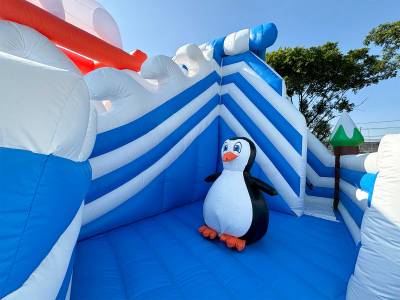 Наземный надувной аквапарк «Морское царство 3» с фигурой пингвина 23*23*6 м