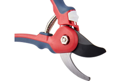 Секатор с плавным регулируемым захватом плоскостной Elitech PB 03 Garden