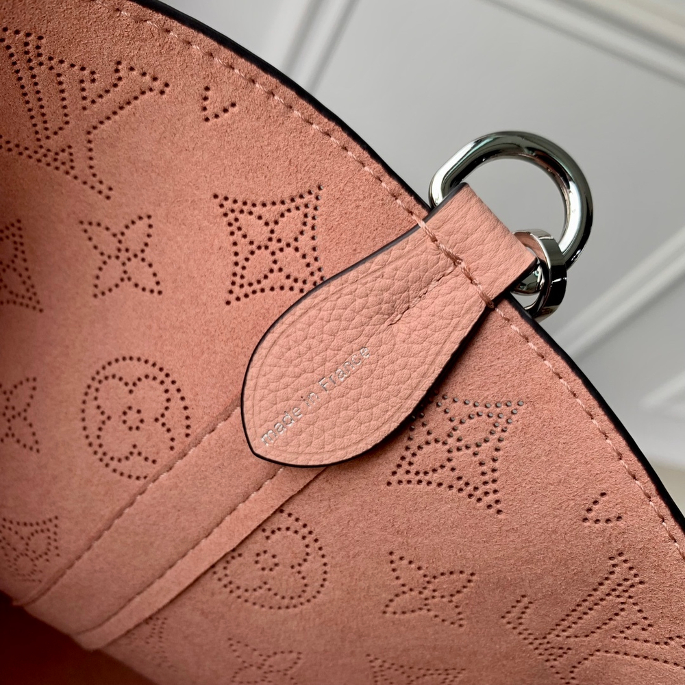 Louis Vuitton Blossom PM