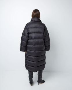 Пуховик двубортный из итальянского нейлона черный