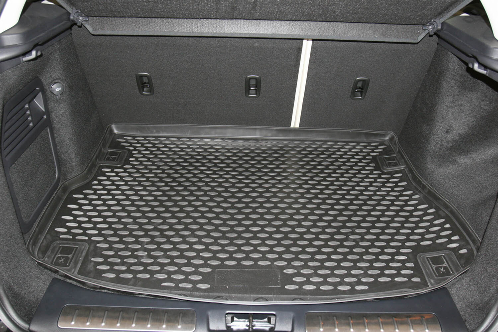 Коврик в багажник для LAND ROVER Range Rover Evoque, 2011- внедорожник (полиуретан) арт.NLC.28.13.B13