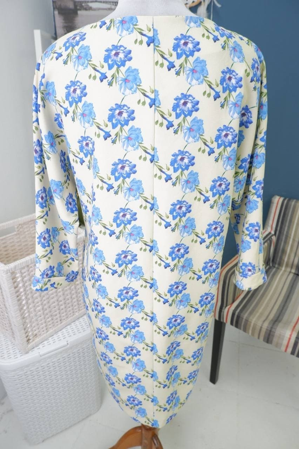 Платье DENIZA с цветами 48 размер, новое