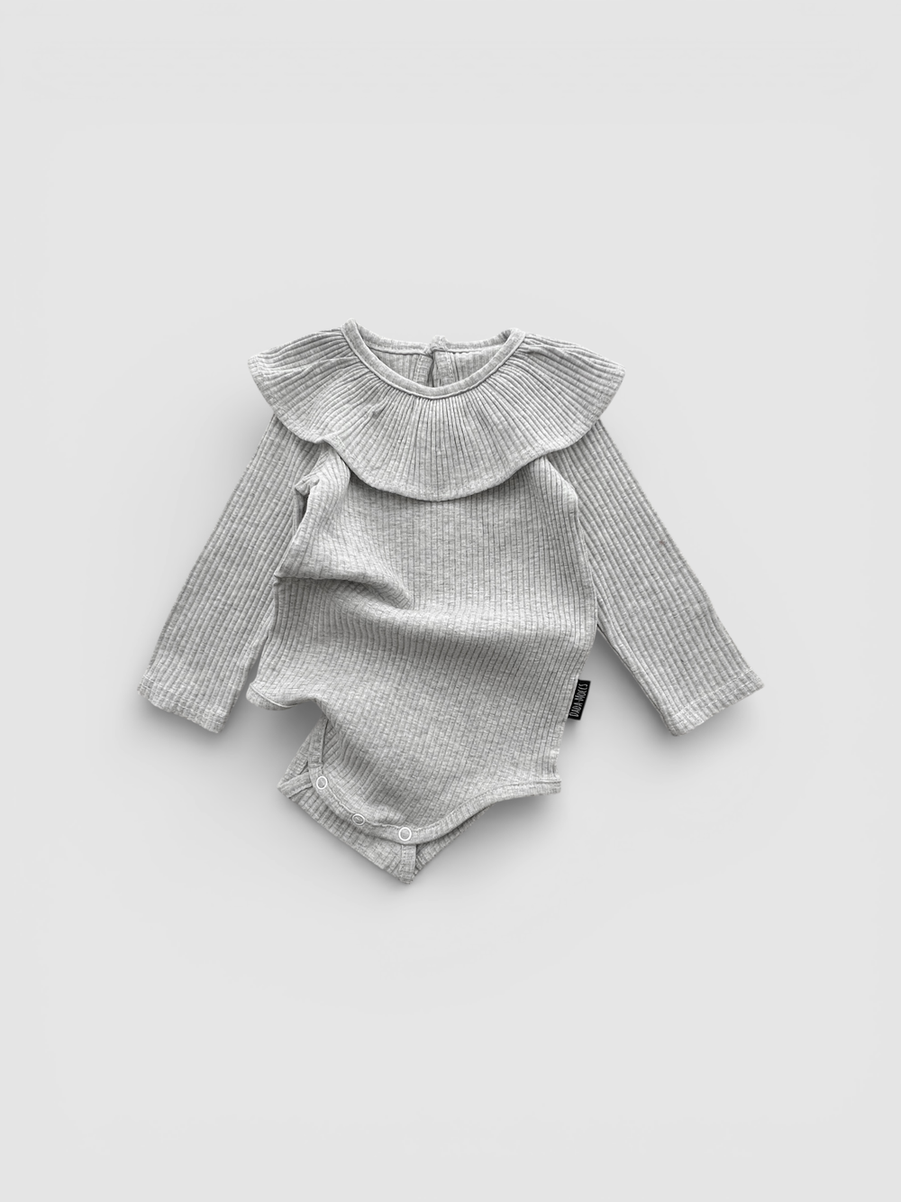 Боди в рубчик с оборкой (серый меланж)