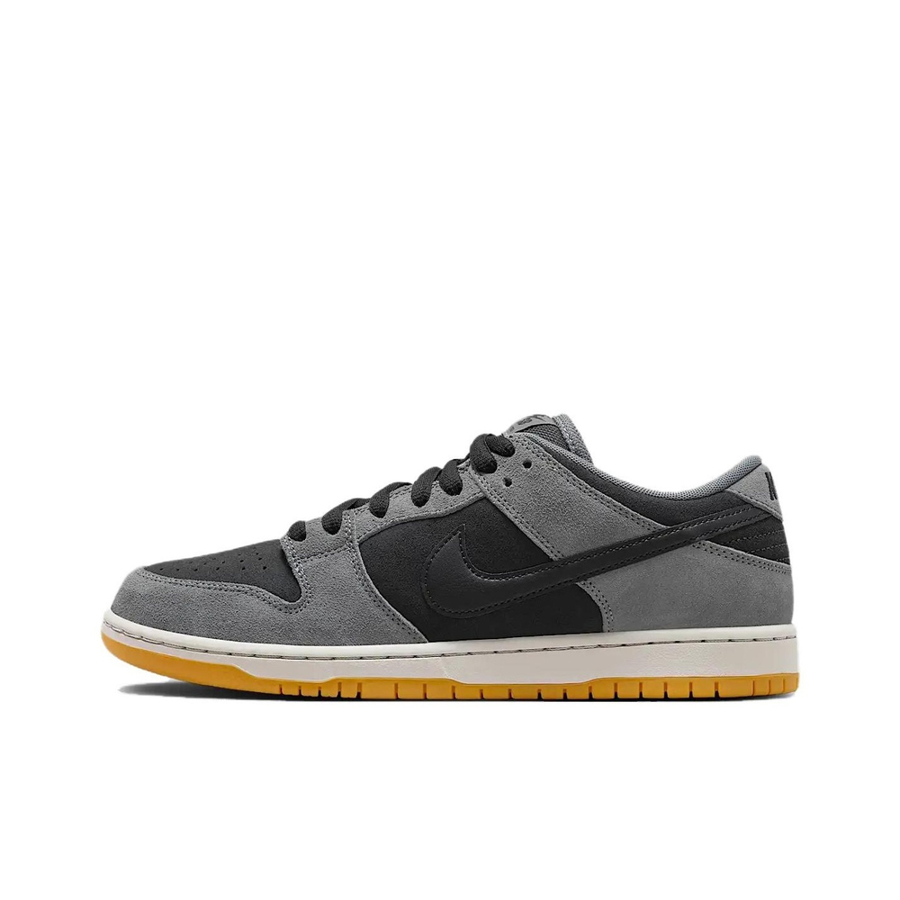 Nike SB Dunk Low 'Dark Smoke Grey'