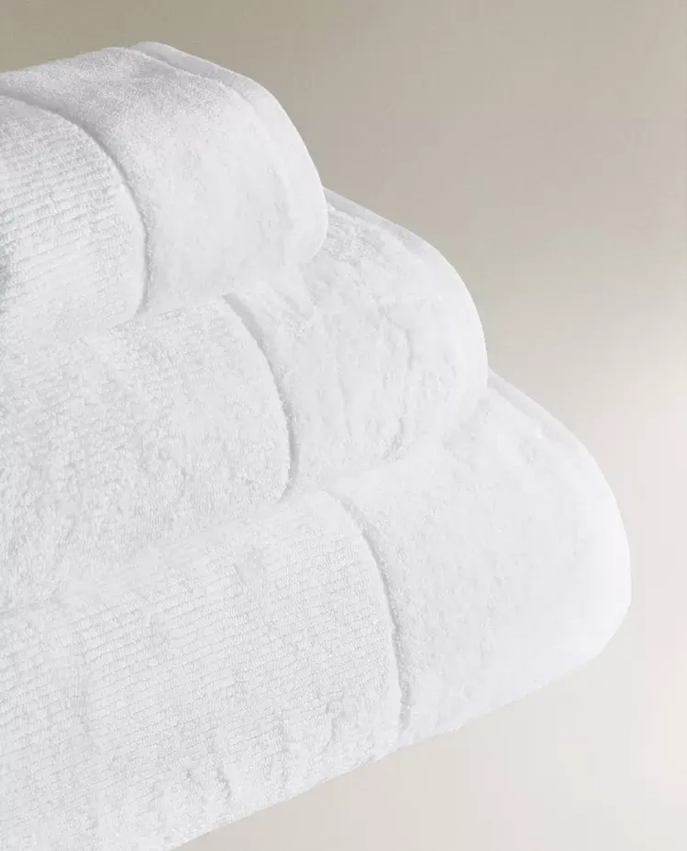 ZARA HOME ПОЛОТЕНЦЕ ИЗ РЕЛЬЕФНОЙ ТКАНИ, БЕЛЫЙ