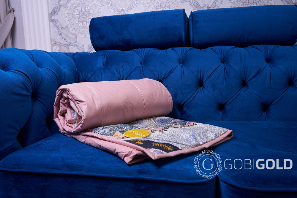 Одеяло стеганое из 100% верблюжьего пуха 150х200 см. (ERDENET) - сиреневый узор