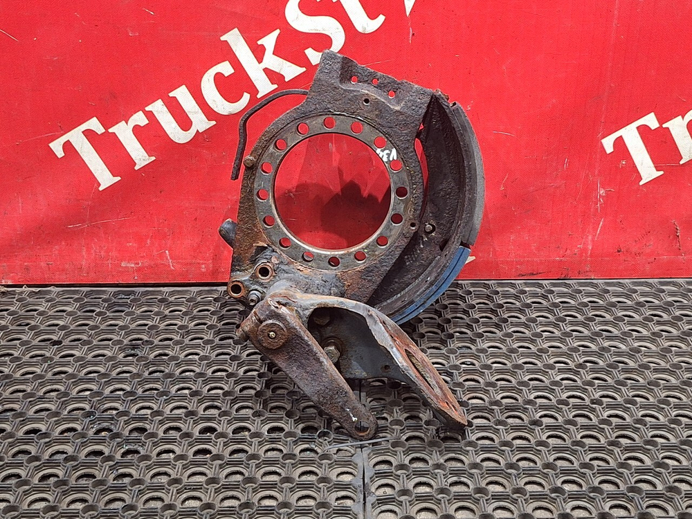 Тормозной механизм передний левый