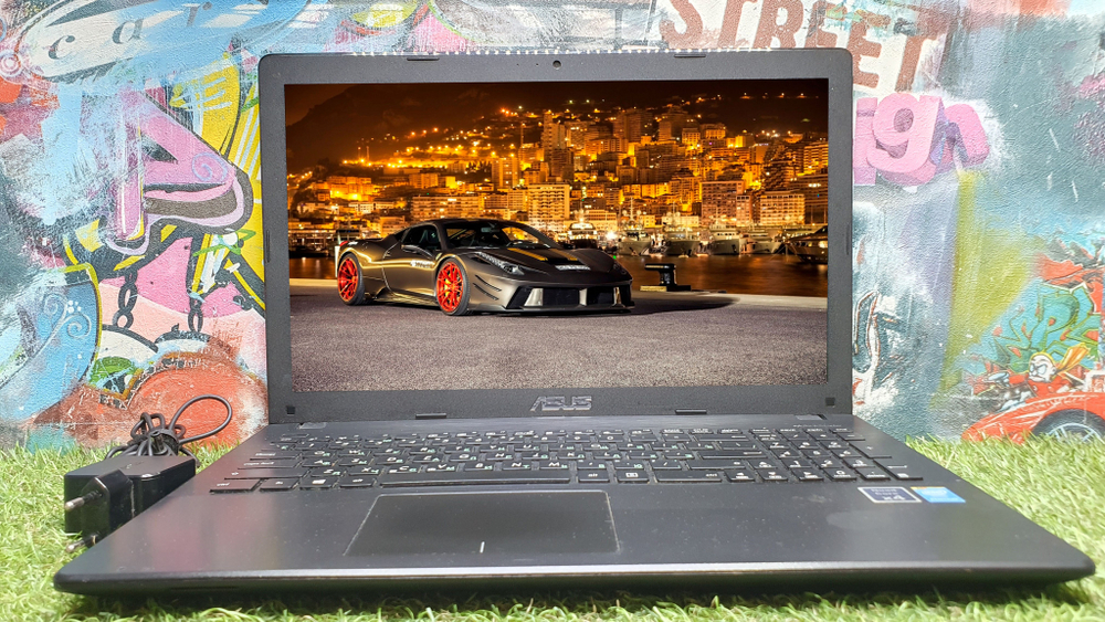 Ноутбук ASUS Pentium/4Gb