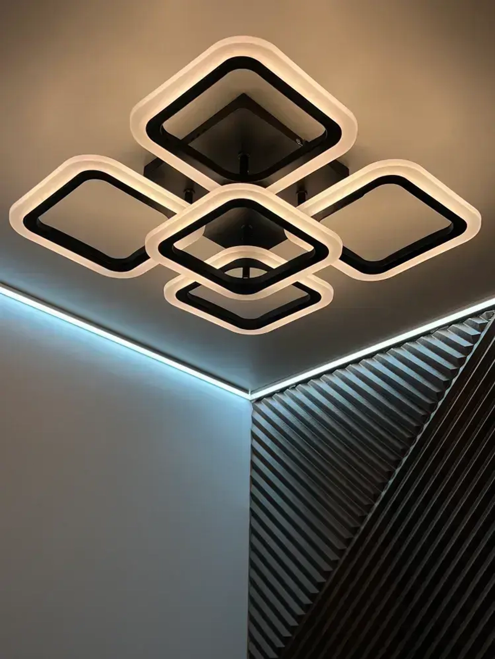 Люстра потолочная с пультом, черная, светильник