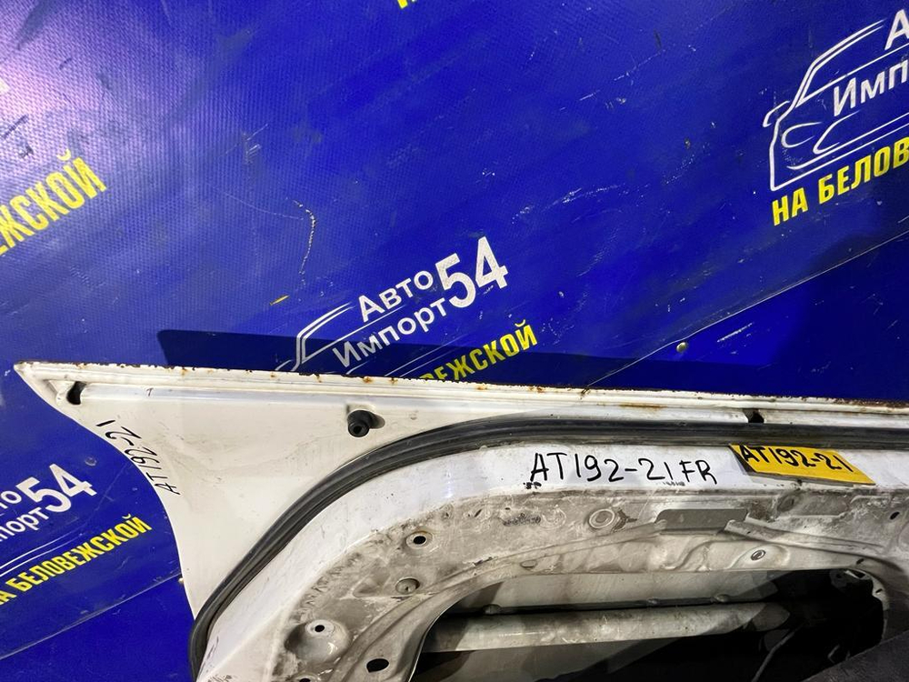 Дверь передняя правая TOYOTA CARINA 1994