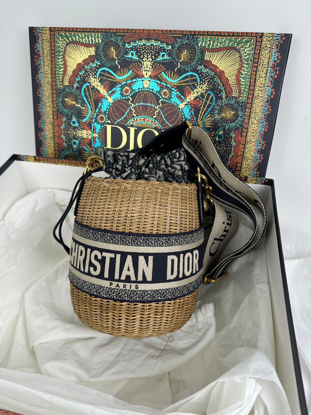 Сумка Christian Dior Brown Oblique Wicker Bucket
