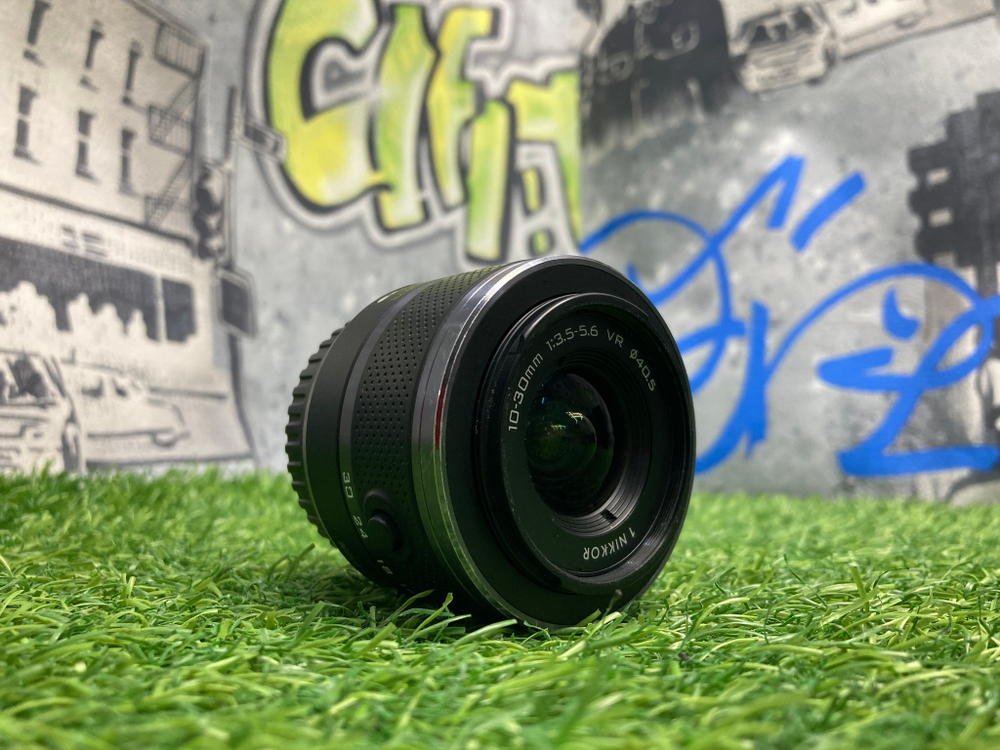 Nikon 10-30mm 3.5-5.6 VR Nikkor 1