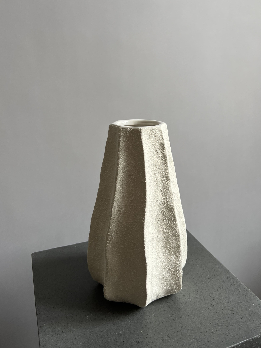 Ваза Трид белая