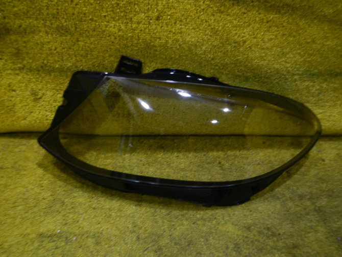 Стекло фары левое Mercedes GLE W166 (2015-2018)